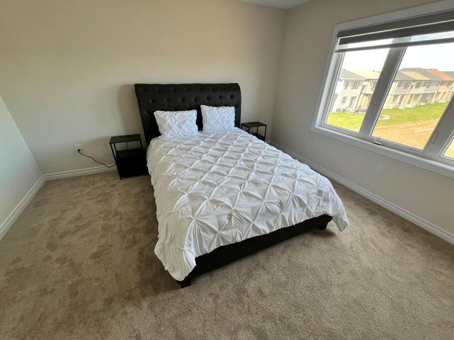 Niagara'S Entertainment House Villa Thorold ภายนอก รูปภาพ